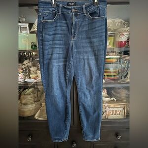 Women’s Judy Blue Jeans. Size 14W